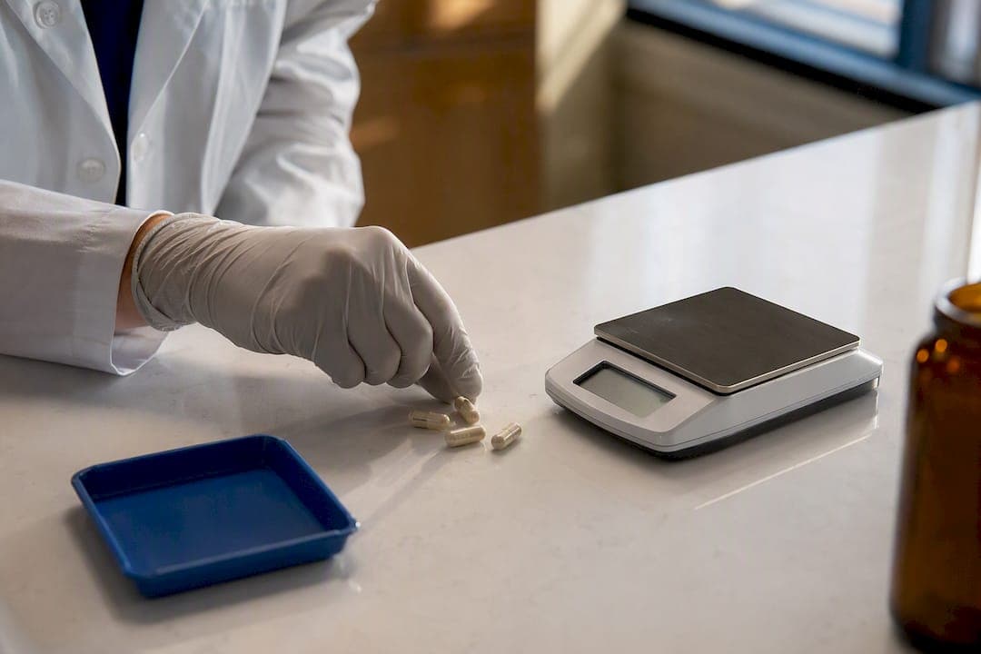 400 mcg Alert for Consumers & Clinicians: Selenium Toxicity Dose Math